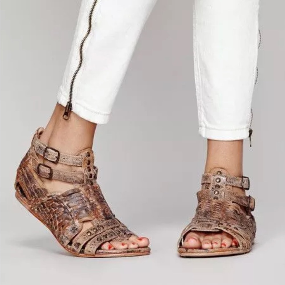 BED Stu sandals